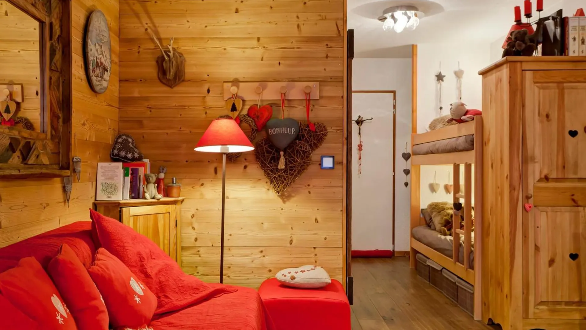 Studio Renove 2* Pour 4 Personnes - Centre De Brides-Les-Bains Avec Parking Et Wifi - Fr-1-512-167 Apartment